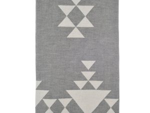 Liva Throw