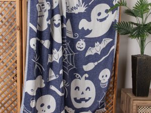 Hallowen Throw