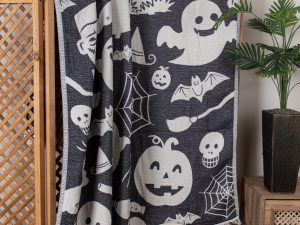 Hallowen Throw