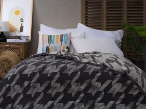 Goose Foot XL Throw