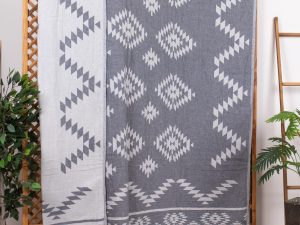 Truva Throw