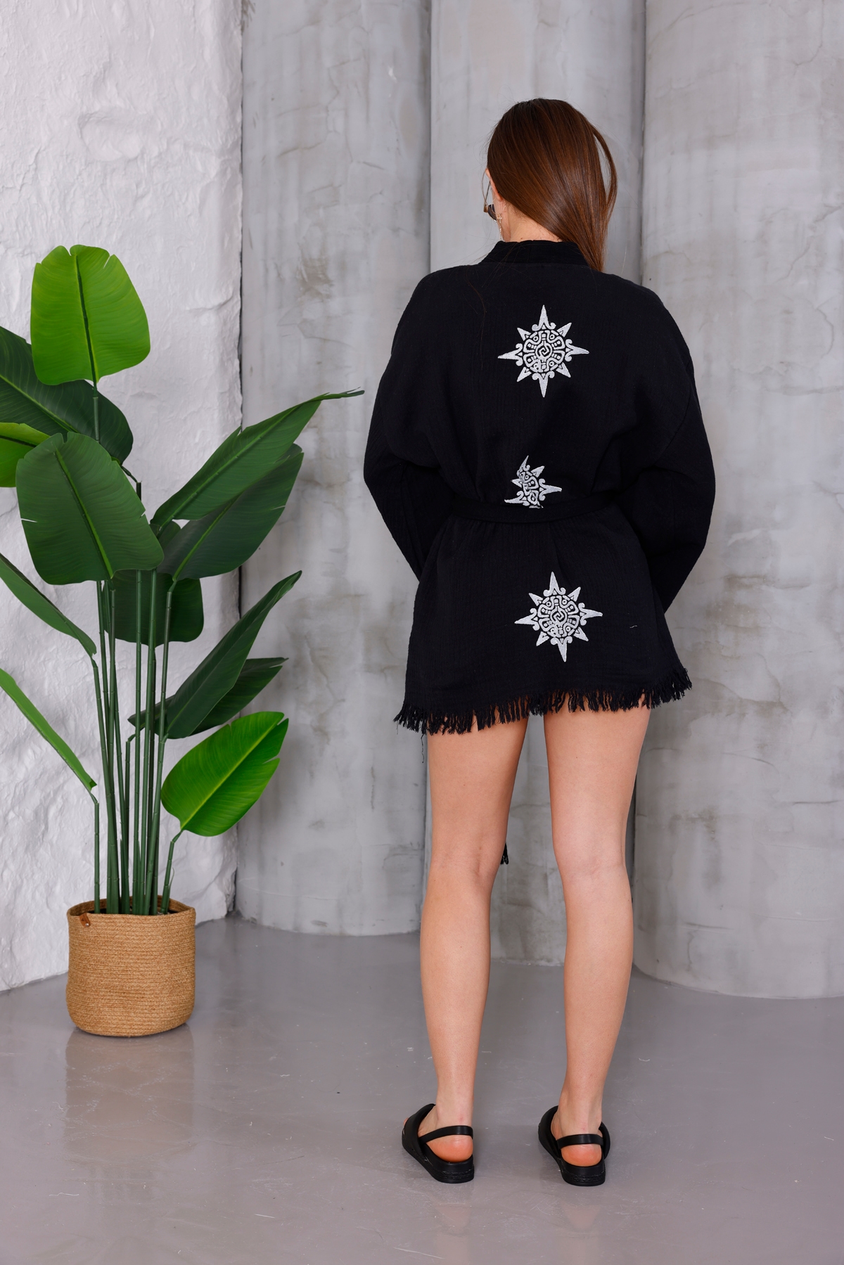 Model 6 - Image 7